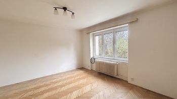 Obývací pokoj - Prodej bytu 2+1 v družstevním vlastnictví 55 m², Praha 5 - Košíře