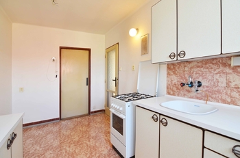 Kuch\ně - Prodej bytu 2+1 v družstevním vlastnictví 55 m², Praha 5 - Košíře