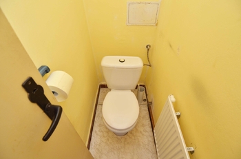 Toaleta - Prodej bytu 2+1 v družstevním vlastnictví 55 m², Praha 5 - Košíře