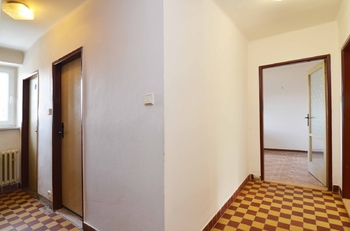 Předsíň - Prodej bytu 2+1 v družstevním vlastnictví 55 m², Praha 5 - Košíře