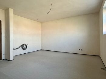 Prodej bytu 2+kk v osobním vlastnictví 50 m², Cvrčovice