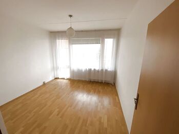 pokoj s lodžií - Pronájem bytu 3+1 v osobním vlastnictví 76 m², Plzeň