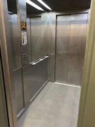 výtah - Pronájem bytu 3+1 v osobním vlastnictví 76 m², Plzeň