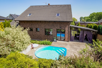 Prodej domu 200 m², Chomutov