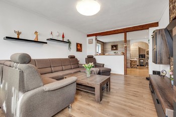 Prodej domu 160 m², Hořesedly