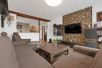 Prodej domu 160 m², Hořesedly