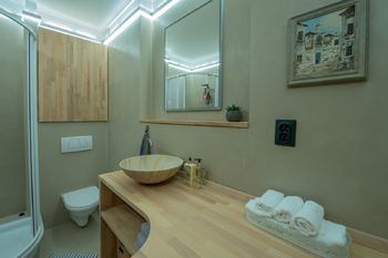 Pronájem bytu 1+kk v osobním vlastnictví 46 m², Praha 7 - Troja