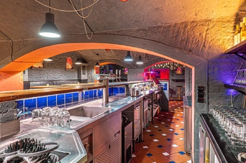 Pronájem obchodních prostor 250 m², Praha 7 - Bubeneč