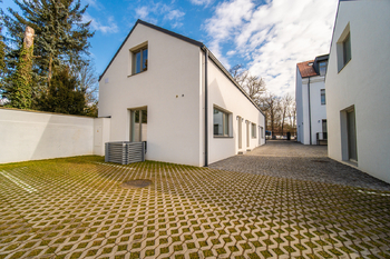 Prodej bytu 3+kk v osobním vlastnictví 76 m², Praha 9 - Klánovice