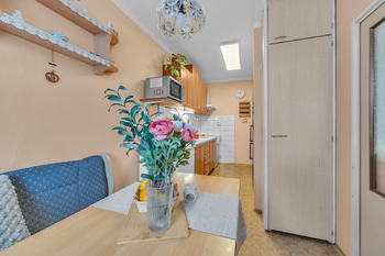 Prodej bytu 3+1 v osobním vlastnictví 70 m², Praha 9 - Vinoř