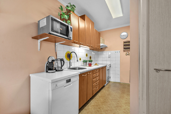 Prodej bytu 3+1 v osobním vlastnictví 70 m², Praha 9 - Vinoř