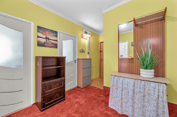 Prodej bytu 3+1 v osobním vlastnictví 70 m², Praha 9 - Vinoř