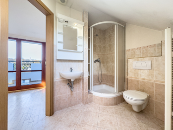 Prodej bytu 5+1 v osobním vlastnictví 135 m², Praha 5 - Smíchov