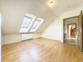 Prodej bytu 5+1 v osobním vlastnictví 135 m², Praha 5 - Smíchov