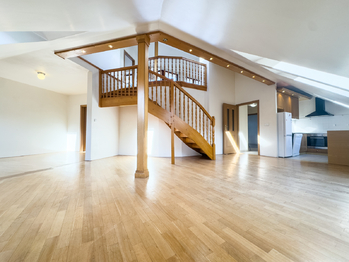 Prodej bytu 5+1 v osobním vlastnictví 135 m², Praha 5 - Smíchov
