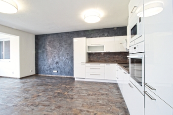 Pronájem bytu 2+kk v osobním vlastnictví 81 m², Plzeň