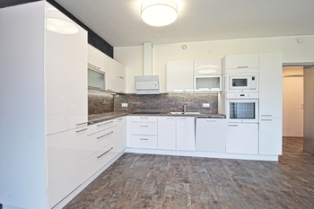 Pronájem bytu 2+kk v osobním vlastnictví 81 m², Plzeň