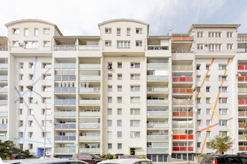 Dům je zrekonstruovaný - Prodej bytu 3+1 v osobním vlastnictví 68 m², Praha 9 - Letňany