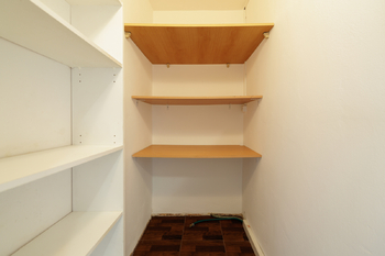 Komora v bytě - Prodej bytu 3+1 v osobním vlastnictví 68 m², Praha 9 - Letňany