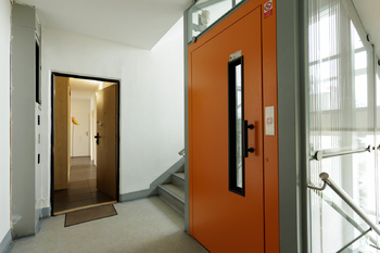 Do bytu v 5.patře pojedete výtahem - Prodej bytu 3+1 v osobním vlastnictví 68 m², Praha 9 - Letňany