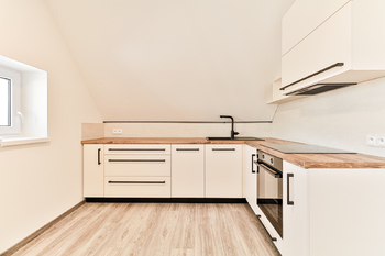 +420 739 604 767 I www.vaclavadamcik.cz I vaclav.adamcik@re-max.cz I pronájem bytu 2+kk Kaňovice - Pronájem bytu 2+kk v osobním vlastnictví 40 m², Kaňovice