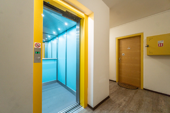 Udržované společné prostory - Pronájem bytu 2+kk v osobním vlastnictví 43 m², Praha 4 - Chodov