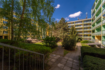 Vnitroblok - Pronájem bytu 2+kk v osobním vlastnictví 43 m², Praha 4 - Chodov