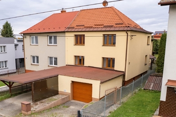 Prodej domu 221 m², Kozmice