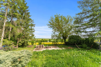 Prodej pozemku 950 m², Mořina