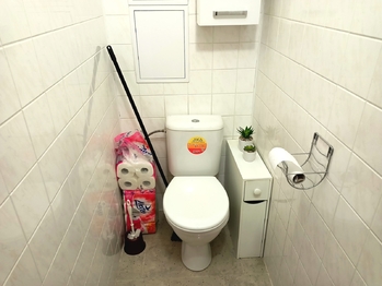 případně na toaletu. - Prodej bytu 3+1 v osobním vlastnictví 64 m², Rakovník