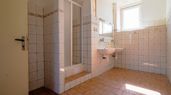 Prodej výrobních prostor 3996 m², Jívka