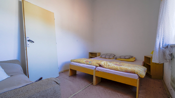 Prodej výrobních prostor 3996 m², Jívka