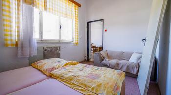 Prodej výrobních prostor 3996 m², Jívka