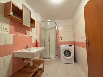 Pronájem bytu 1+kk v osobním vlastnictví 39 m², Praha 10 - Záběhlice