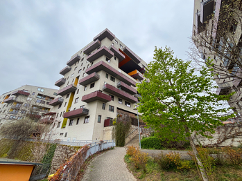 Pronájem bytu 1+kk v osobním vlastnictví 39 m², Praha 10 - Záběhlice