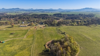 Prodej pozemku 1150 m², Česká Lípa