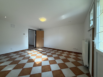 Pronájem komerčního prostoru 85 m², Plzeň