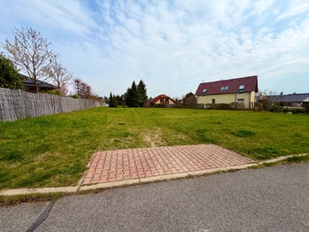 Prodej pozemku 821 m², Hřebeč