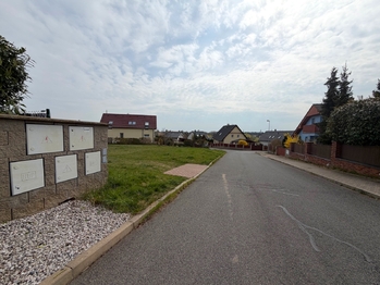 Prodej pozemku 821 m², Hřebeč