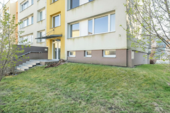 Prodej bytu 3+1 v osobním vlastnictví 72 m², Jesenice