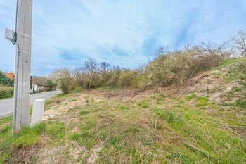 Prodej pozemku 778 m², Slaný