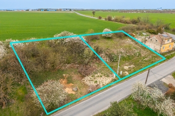 Prodej pozemku 778 m², Slaný