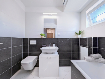 Prodej bytu 2+kk v osobním vlastnictví 55 m², Praha 5 - Hlubočepy