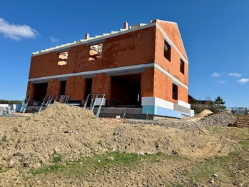 Kvalitní stavba - Prodej domu 139 m², Ondřejov