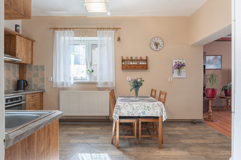 1. NP - kuchyně + jídelna ... - Prodej domu 181 m², Habry
