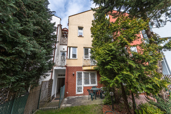 Prodej domu 330 m², Praha 9 - Kyje