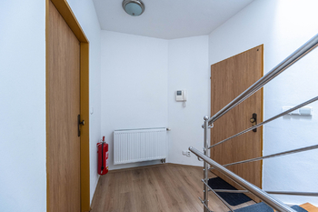 Prodej domu 330 m², Praha 9 - Kyje