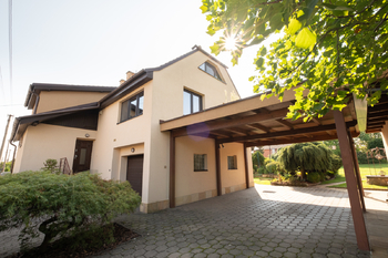 Prodej domu 189 m², Úvaly