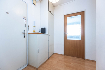 Prodej bytu 2+kk v osobním vlastnictví 43 m², Praha 4 - Michle