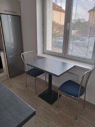 Pronájem bytu 2+1 v osobním vlastnictví 56 m², Pardubice